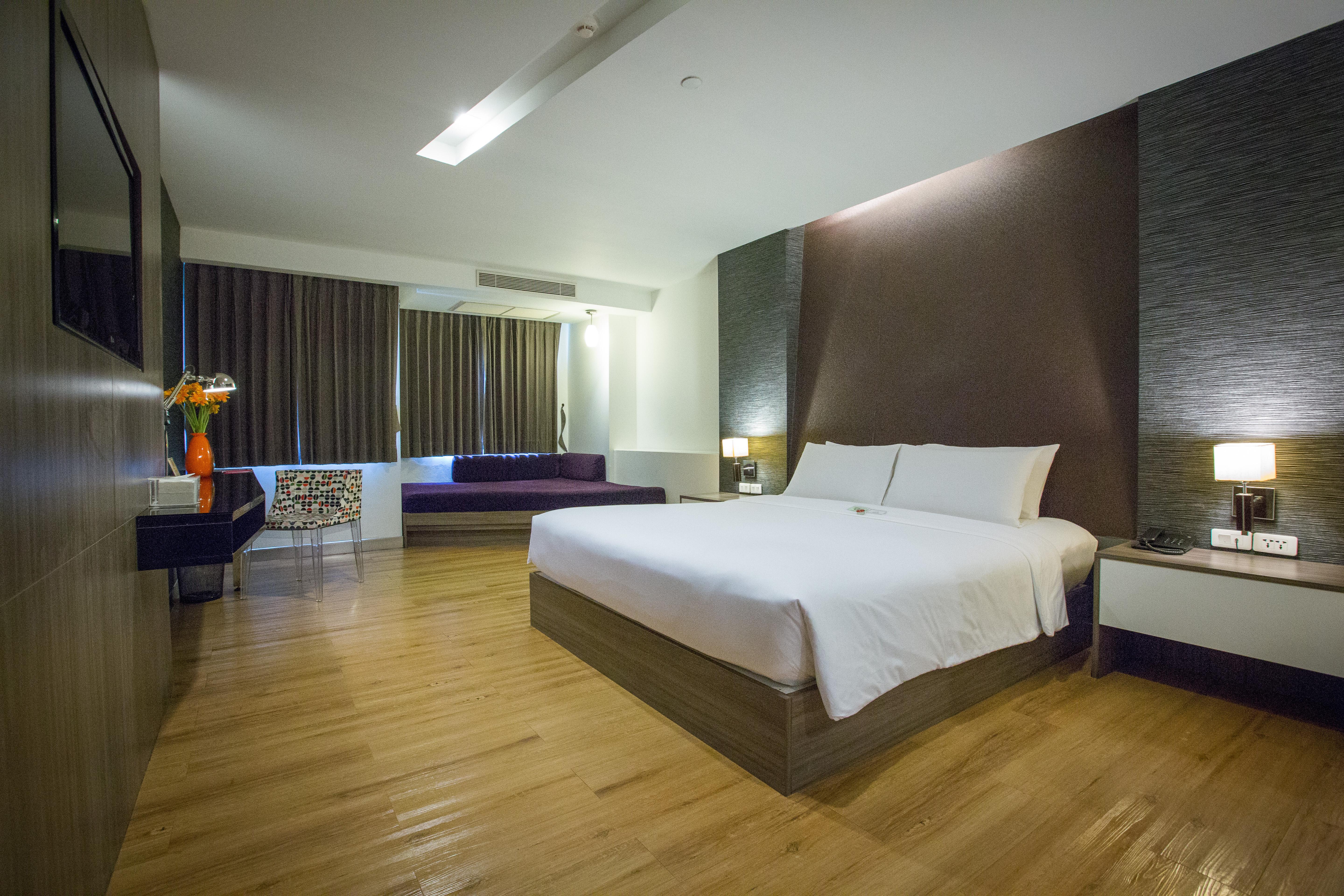Trinity Silom Hotel Bangkok Exterior foto