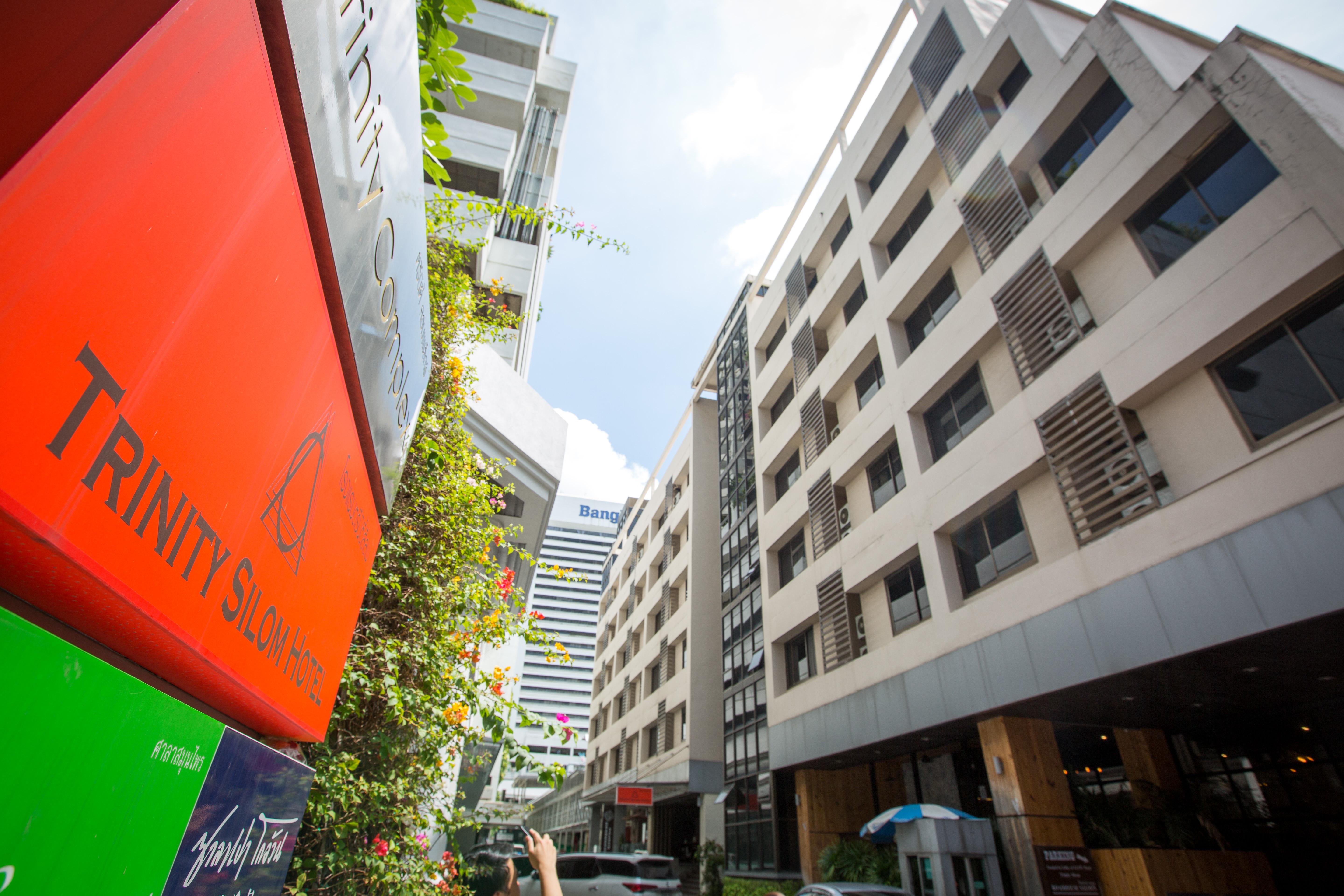 Trinity Silom Hotel Bangkok Exterior foto